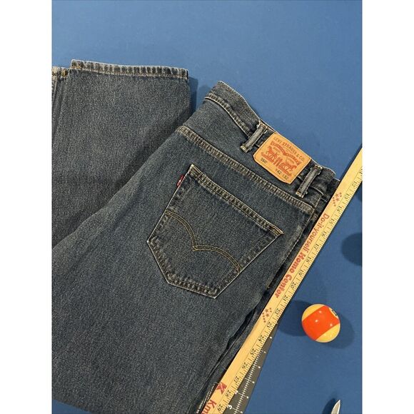 Levi's 550 Relaxed Fit Men's 42x32 Blue Jeans 100%‎ Cotton Stonewash - Picture 1 of 8